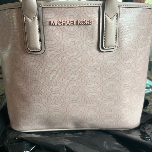 Michael Kors Handbags - Michael Kors Pink Tote Bag